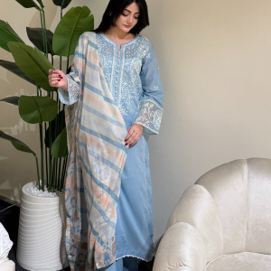 প্রিমিয়াম ফাইন কটন সেলাই করা থ্রিপিস।