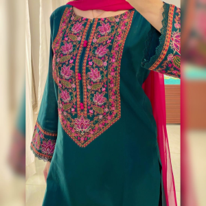 Fine Cotton কাপড়ের সেলাই করা।